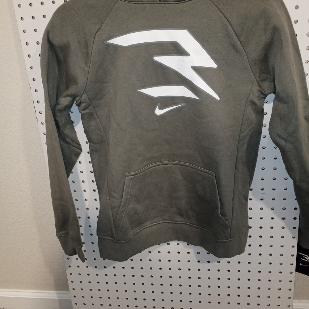Nike Gray and White Sweatshirt with Bold Graphic